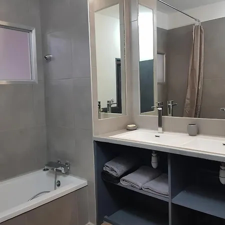 Апартаменты 3 Place Du Capitole T4 *