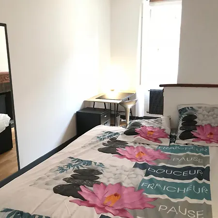 3 Place Du Capitole T4 Apartment