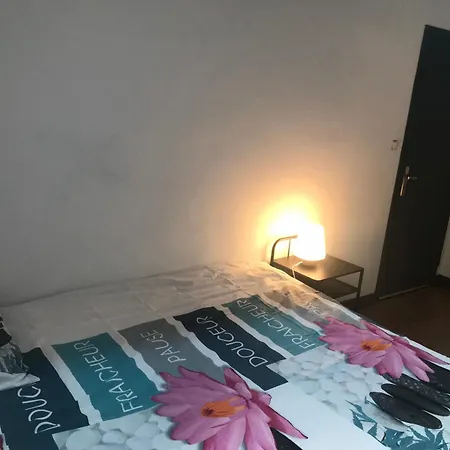 Apartment 3 Place Du Capitole T4