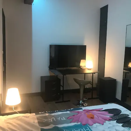 Апартаменты 3 Place Du Capitole T4 Тулуза